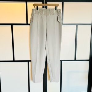 Maniere de Voir zippered womens pants. Size 16